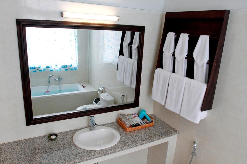 Inle Lotus Hotel Nyaung Shwe Rom bilde