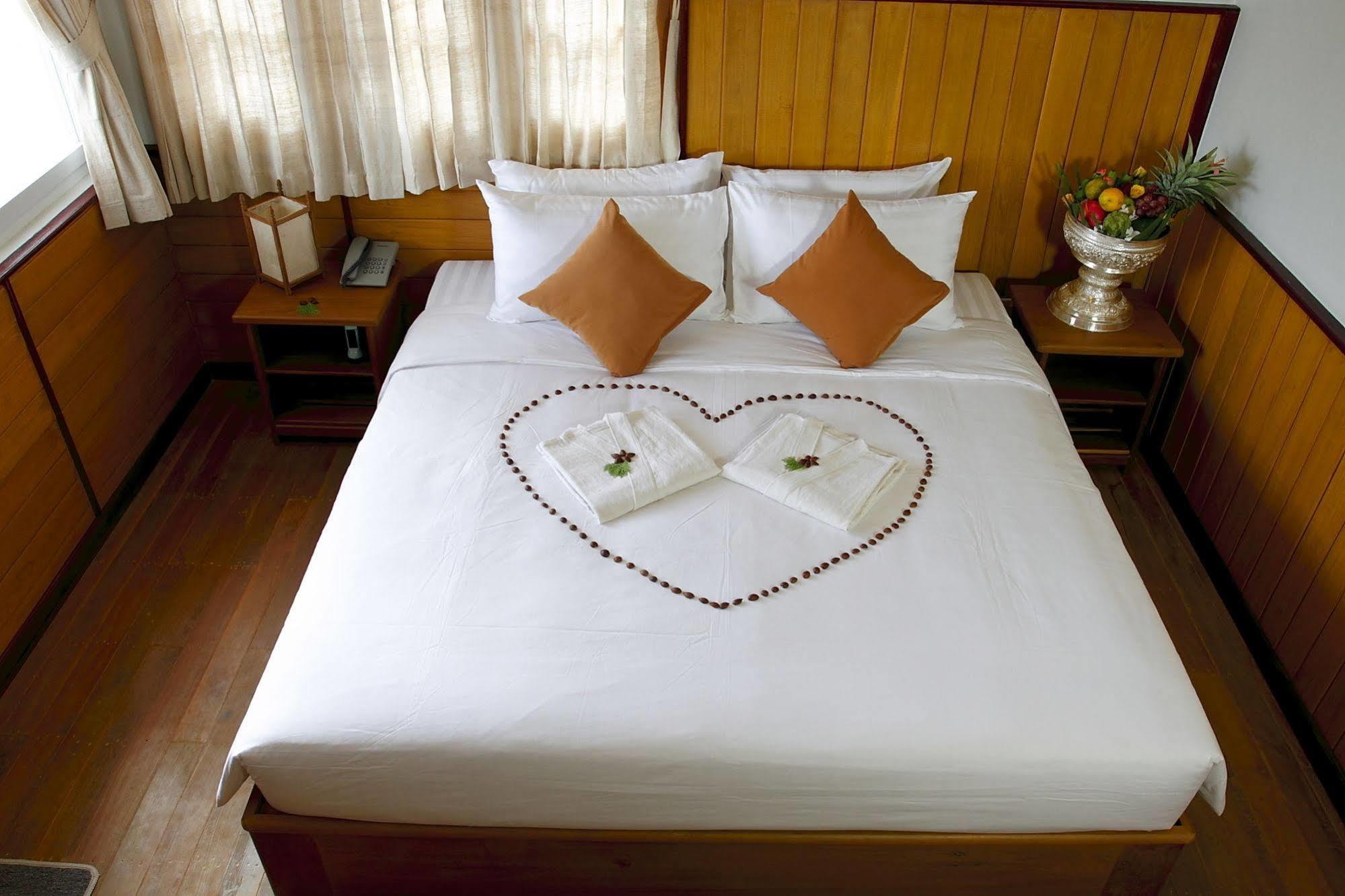 Inle Lotus Hotel Nyaung Shwe Eksteriør bilde